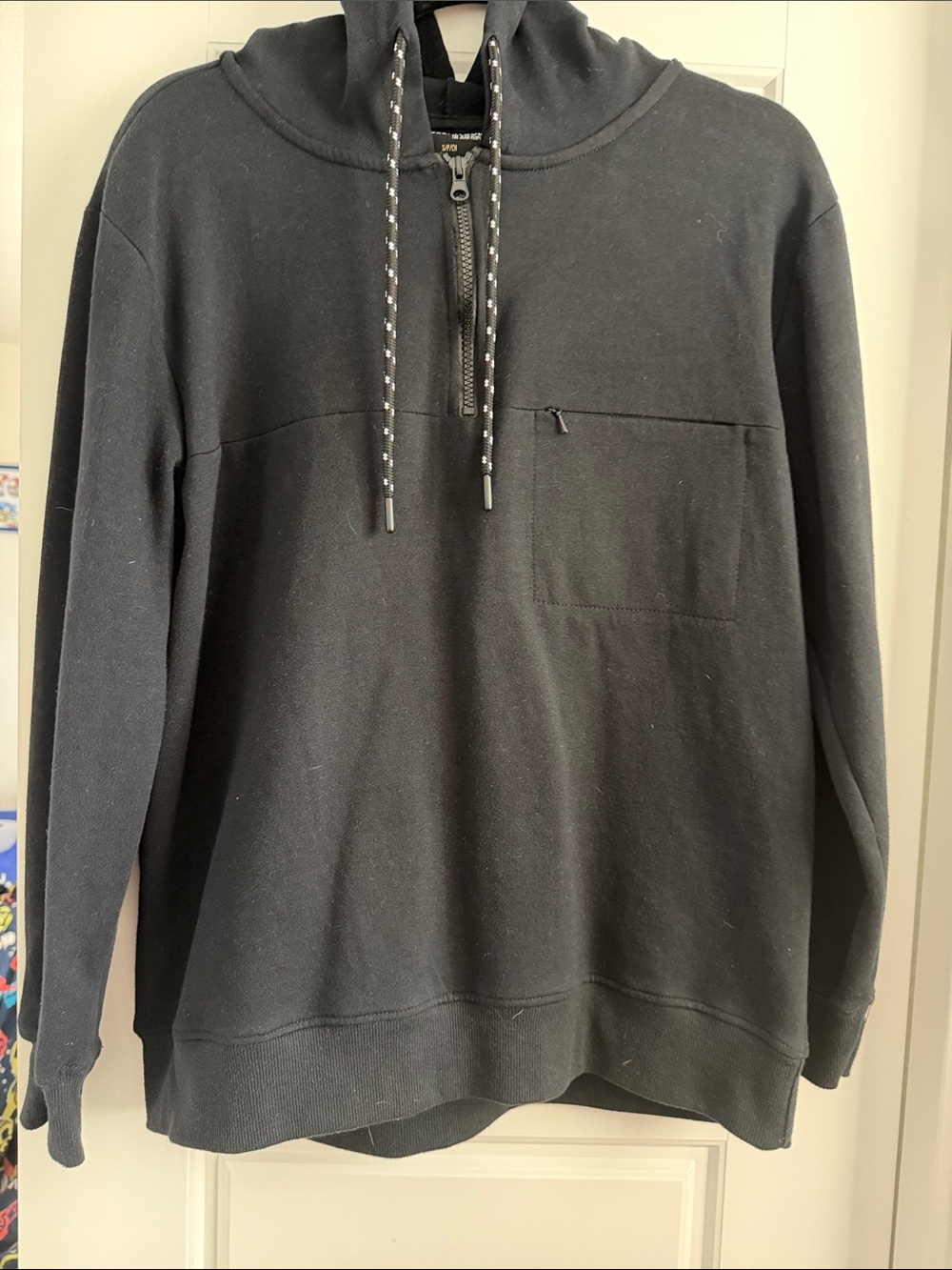 Hollywood The Jean People Black Hoodie 3/4 zipper Sweater